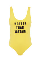 Geel badpak met tekst