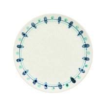 Bord met blauw patroon