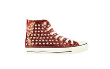 Rode sneakers met studs