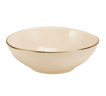 Lichtroze kom met gouden rand