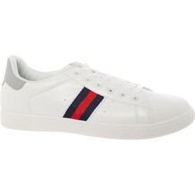 Witte sneakers