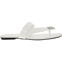 Witte sandalen