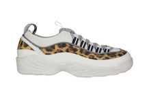Sneakers met luipaardprint
