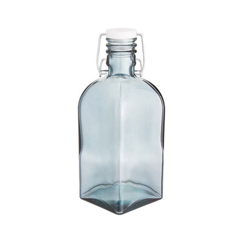 Fles van lichtblauw glas