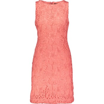 Zalm roze jurk met kant