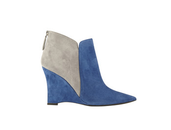 Grijs met blauwe hakken