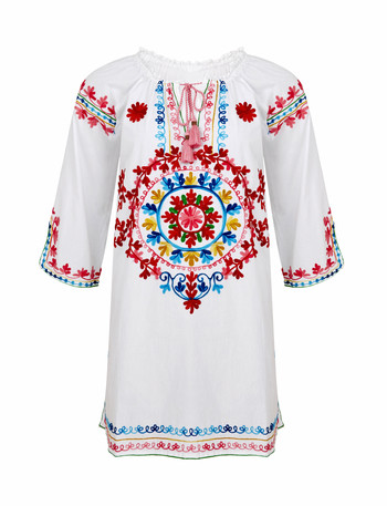 Witte jurk met borduursels