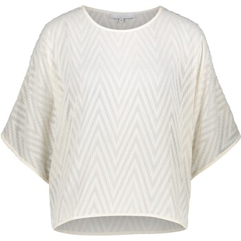 Wit shirt