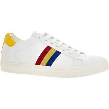 Witte leren sneakers