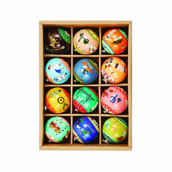 Rond de wereld kerstballen